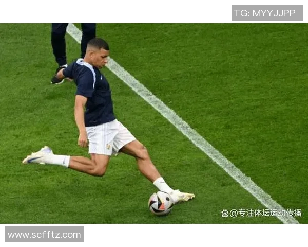 用背部巧妙传球足球技巧新发现助力比赛表现提升