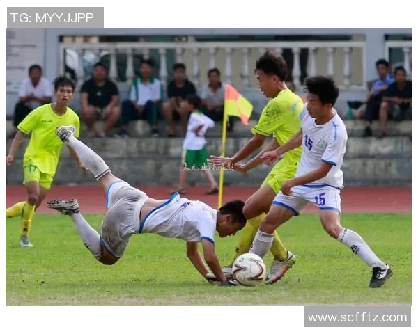 足球少年之追梦旅程在绿茵场上书写青春的荣耀与坚持